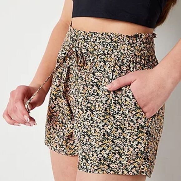 Arizona Women's Mid Rise Pull-On Shorts – Juniors, Floral - X-small & XXL - Picture 2 of 7